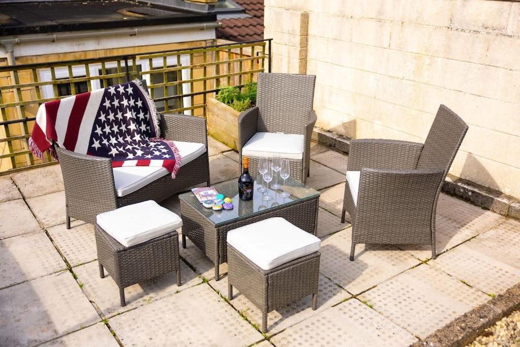 Pure B - Welcoming Bath City 3 Bed House Free Parking & Wifi Exterior foto